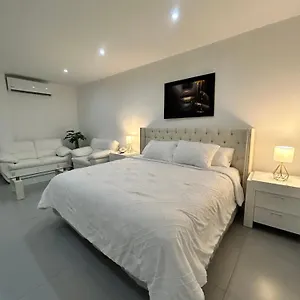 Homestay Cantares Adults Only